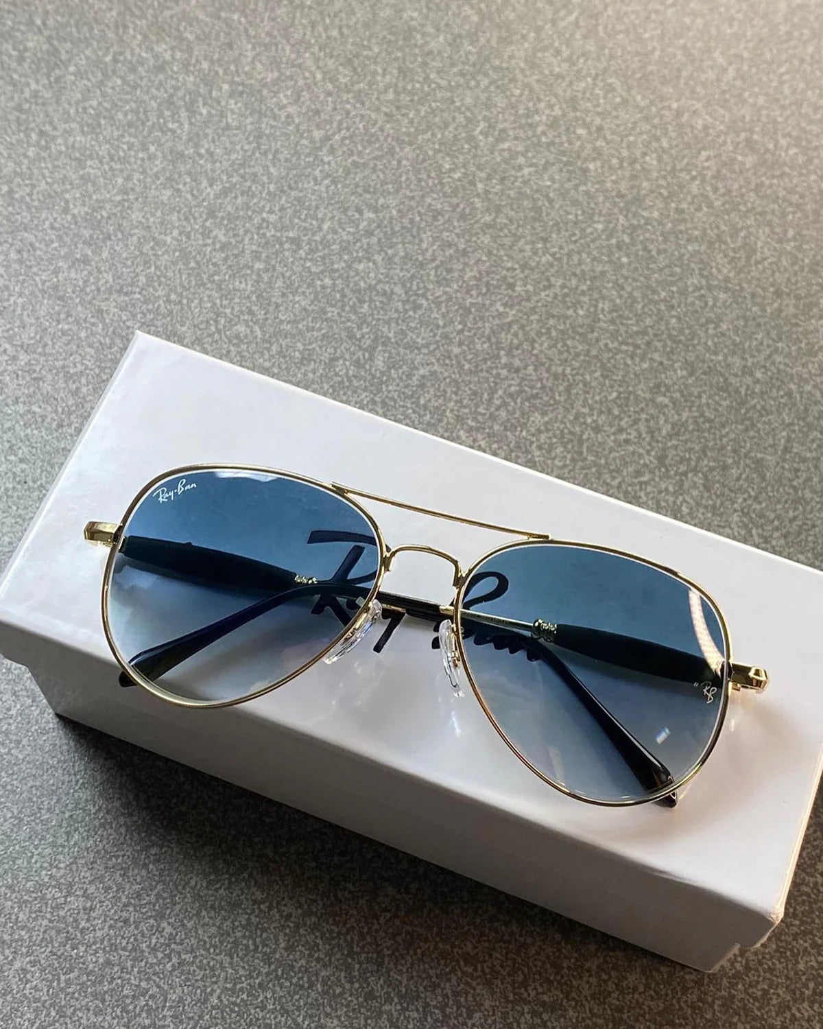 Stylish Blue Shade & Gold Oval Trending Sunglasses